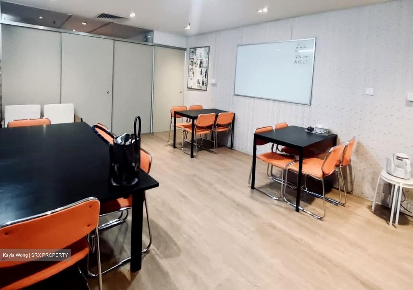 Sim Lim Square (D7), Retail #559093311